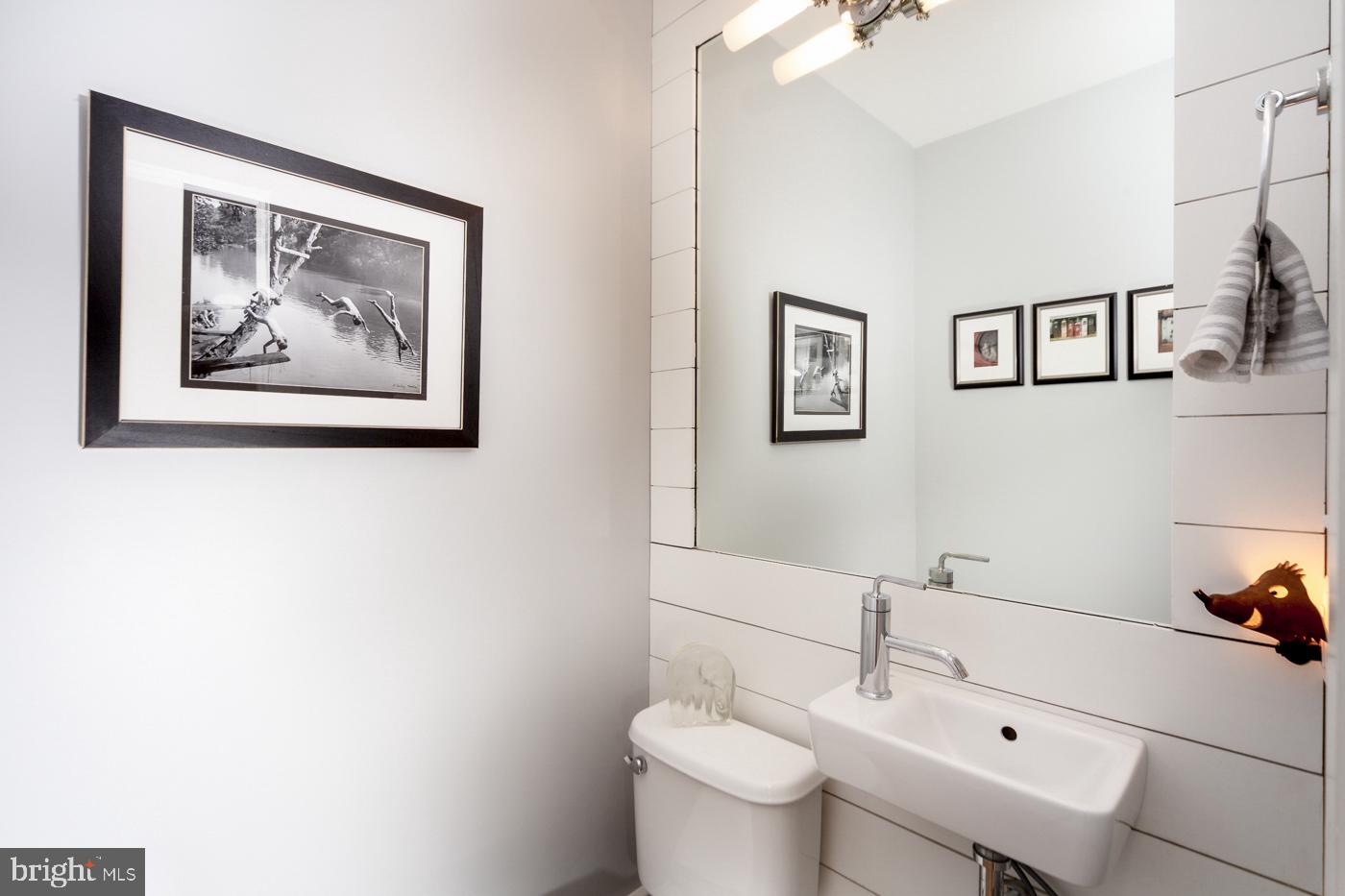 237 12th Street Northeast Washington, DC 20002 - Photo 9 of 52