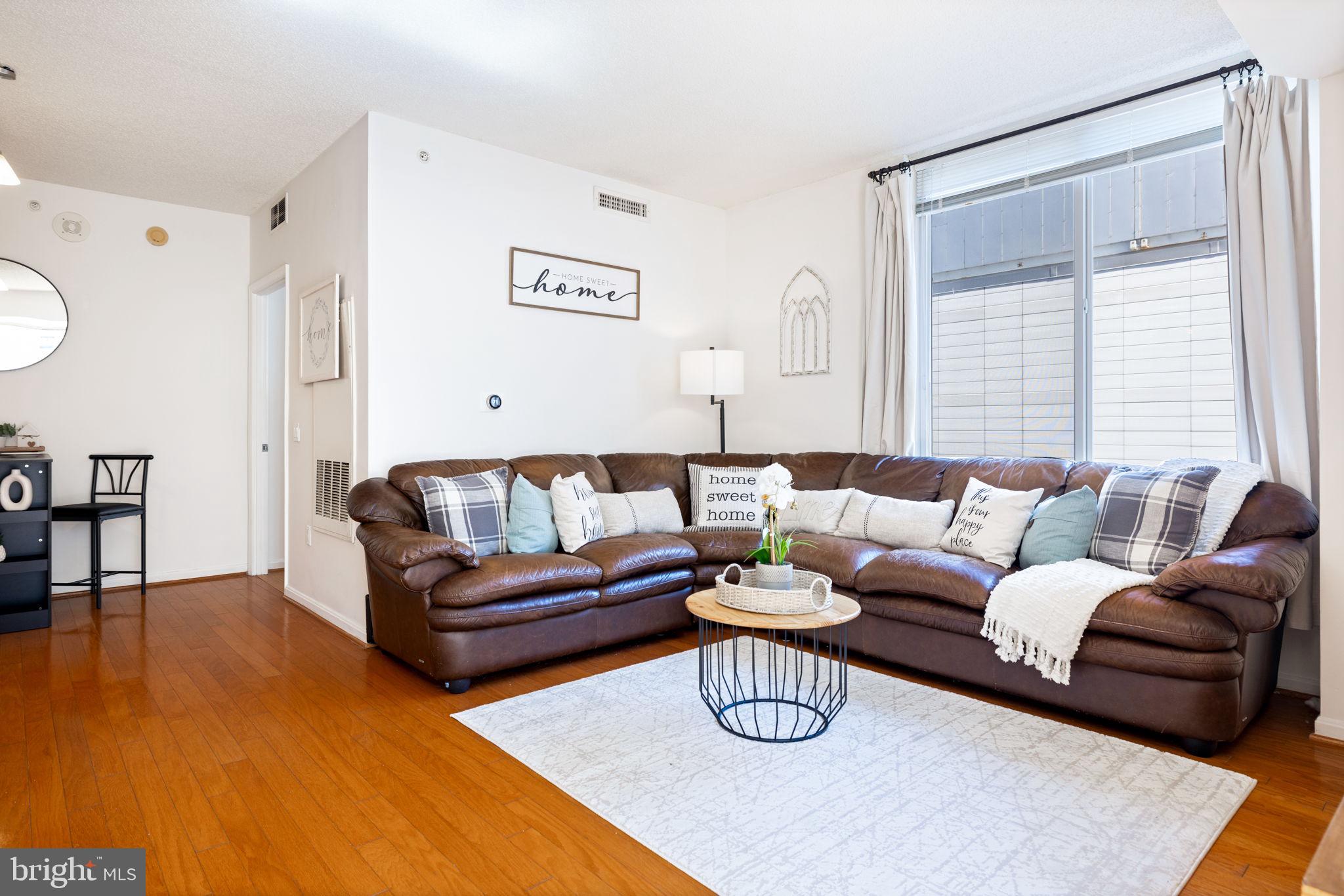 930 Wayne Avenue, Unit 810 Silver Spring, MD 20910 - Photo 10 of 50 Gallery Image 10