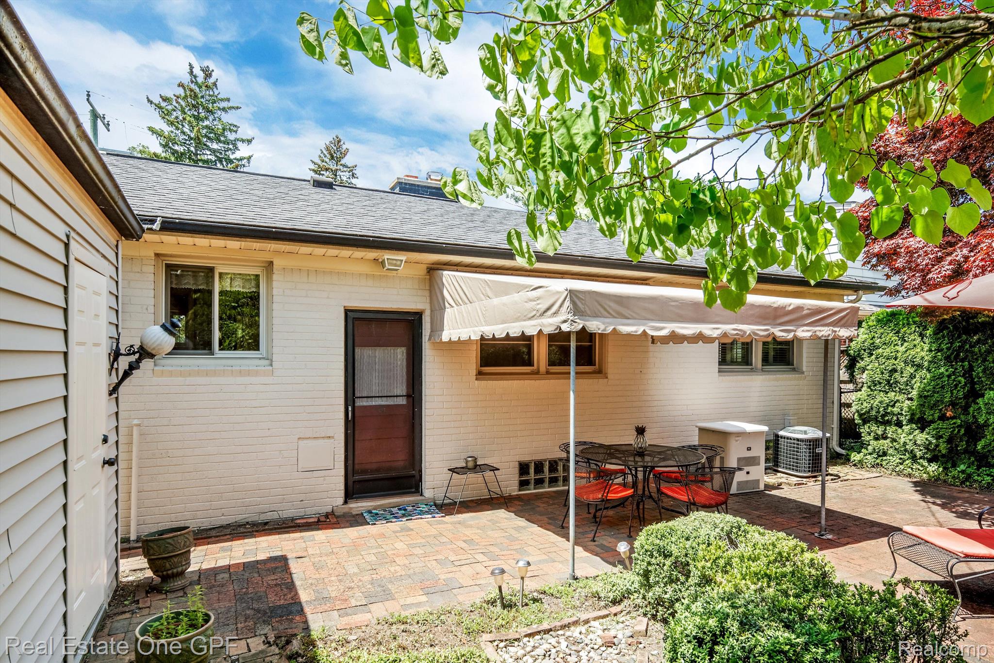 308 Ridge Road Grosse Pointe, MI 48236 - Photo 21 of 23 Gallery Image 21