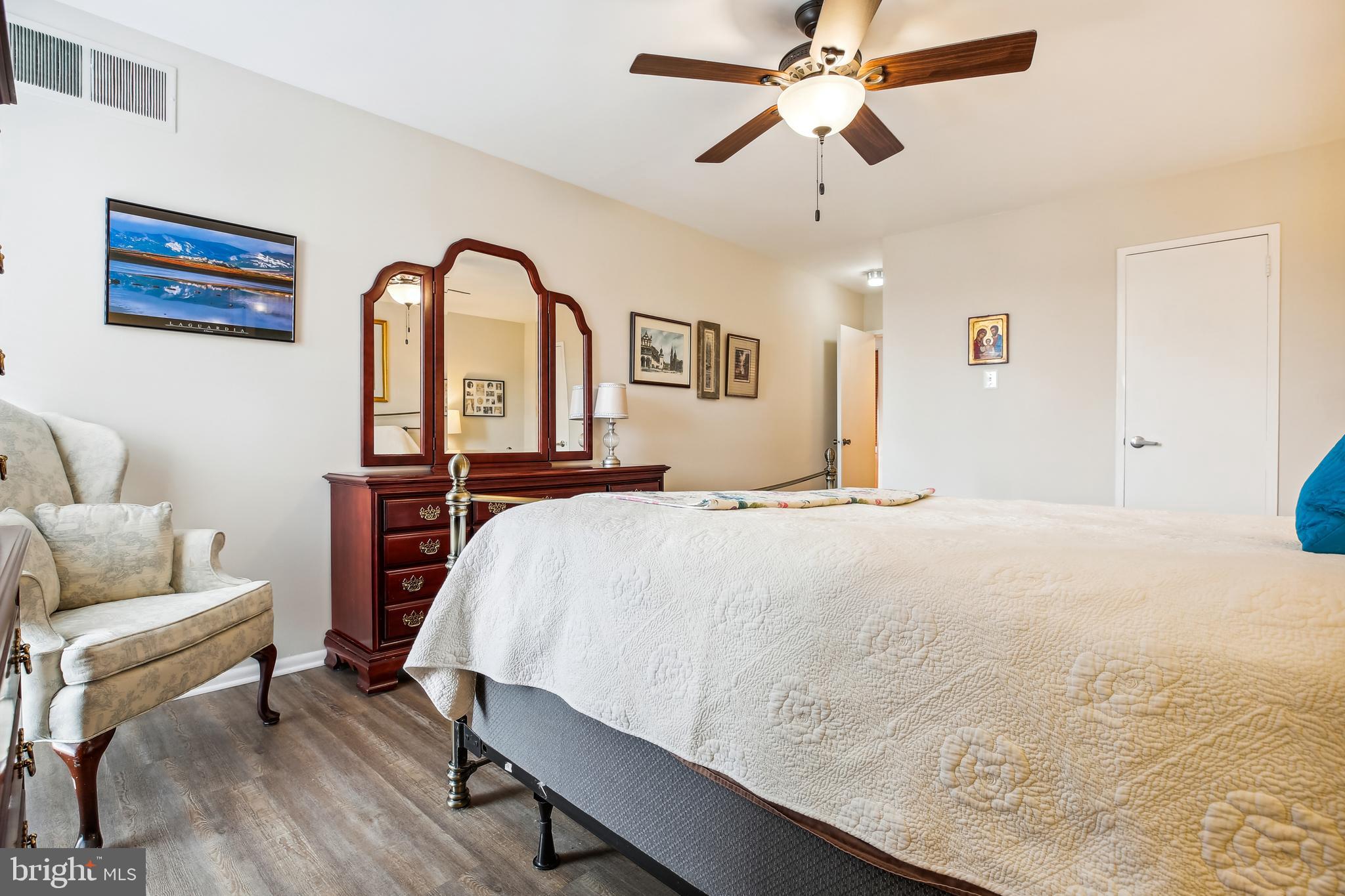 9900 Georgia Avenue, Unit 27509 Silver Spring, MD 20902 - Photo 25 of 47 Bedroom