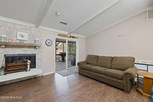 $325,000 | 188 Sleepy Creek Drive, Dudley, NC 28333