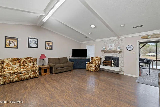 $325,000 | 188 Sleepy Creek Drive, Dudley, NC 28333