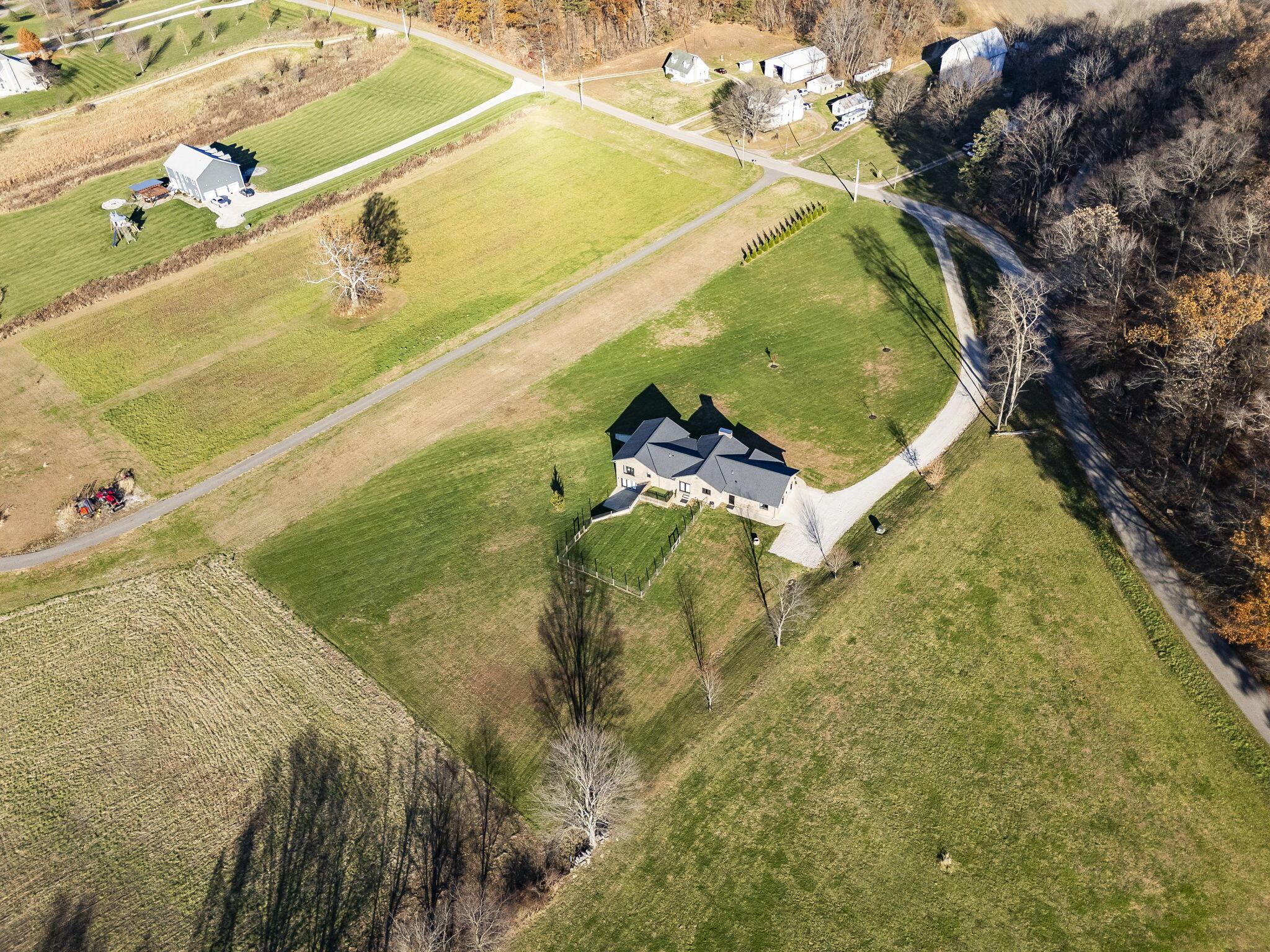 3489 Country Club Road Southwest Lancaster, OH 43130 - Photo 60 of 68 76-web-or-mls-DJI_20251117151426_0256_D