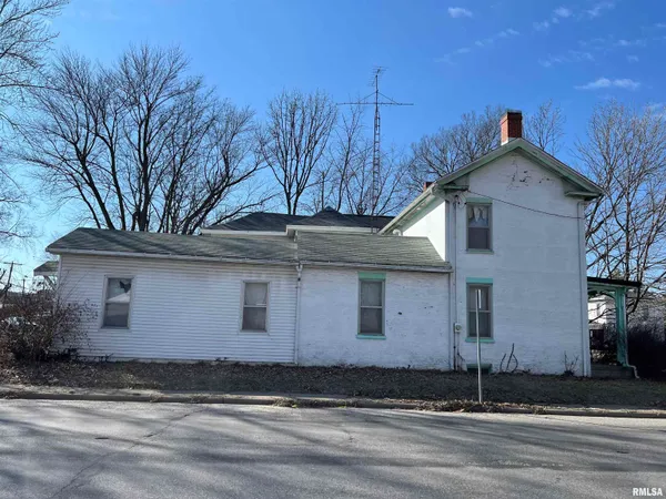 $29,900 | 361 East Douglas Avenue, Jacksonville, IL 62650