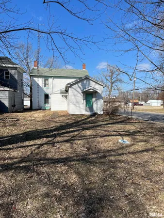 $29,900 | 361 East Douglas Avenue, Jacksonville, IL 62650
