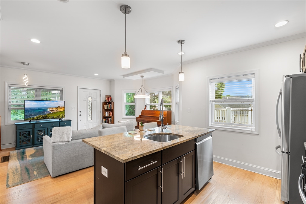 9 Lisbeth Street, Unit 9 Lexington, MA 02421 - Photo 7 of 17