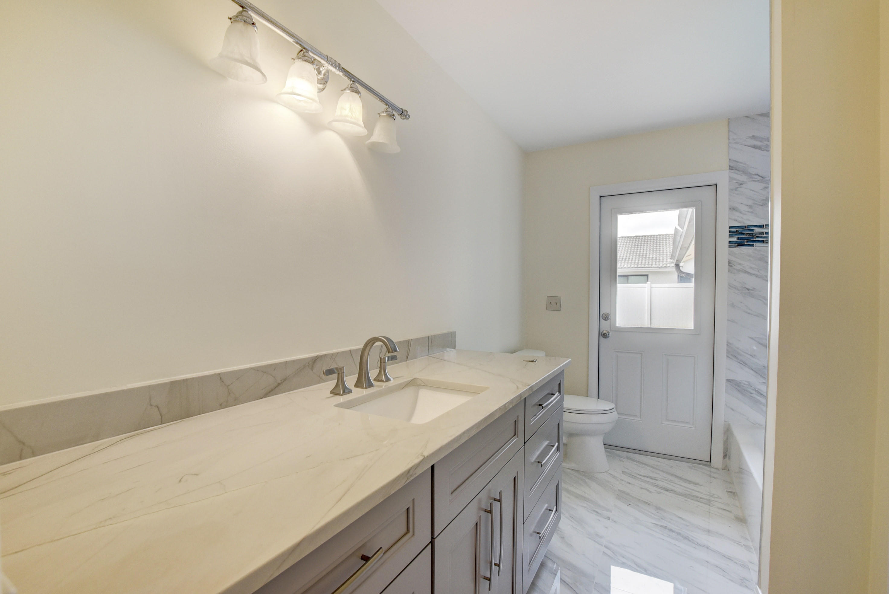 22433 Ensenada Way Boca Raton, FL 33433 - Photo 18 of 46 30_ebf_0376and4more