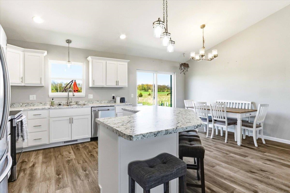 1421 21st Street Baraboo, WI 53913 - Photo 12 of 84