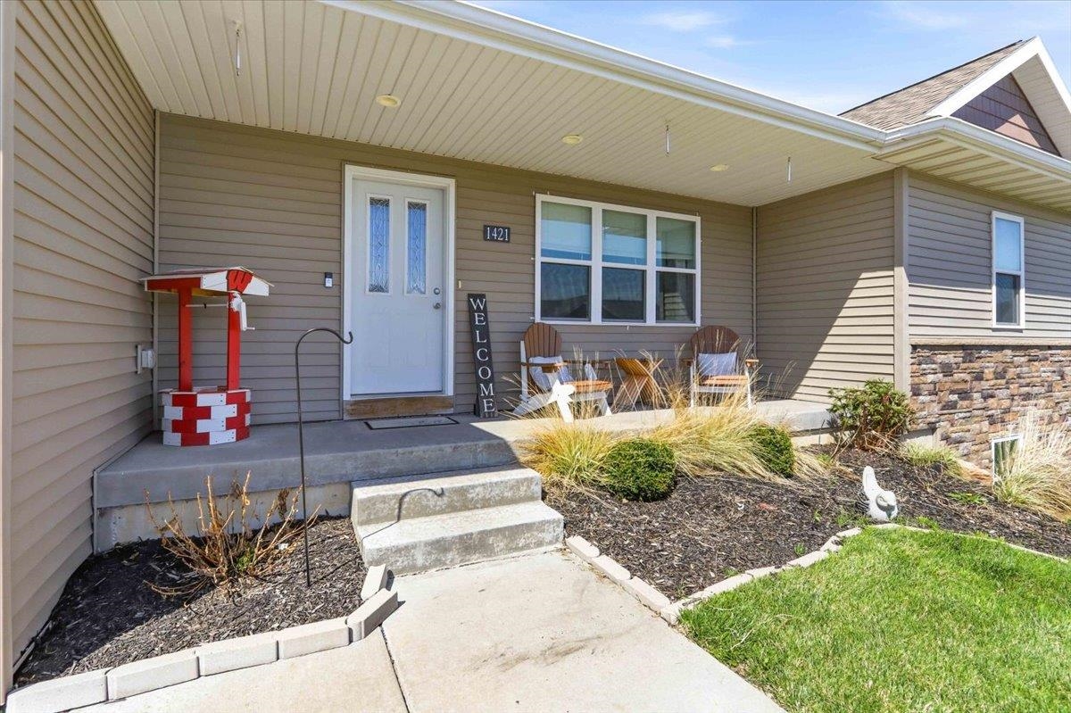 1421 21st Street Baraboo, WI 53913 - Photo 2 of 84