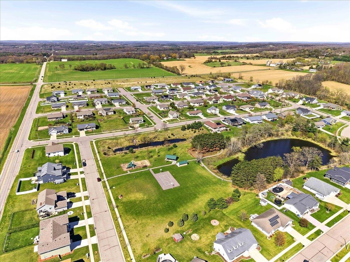 1421 21st Street Baraboo, WI 53913 - Photo 79 of 84