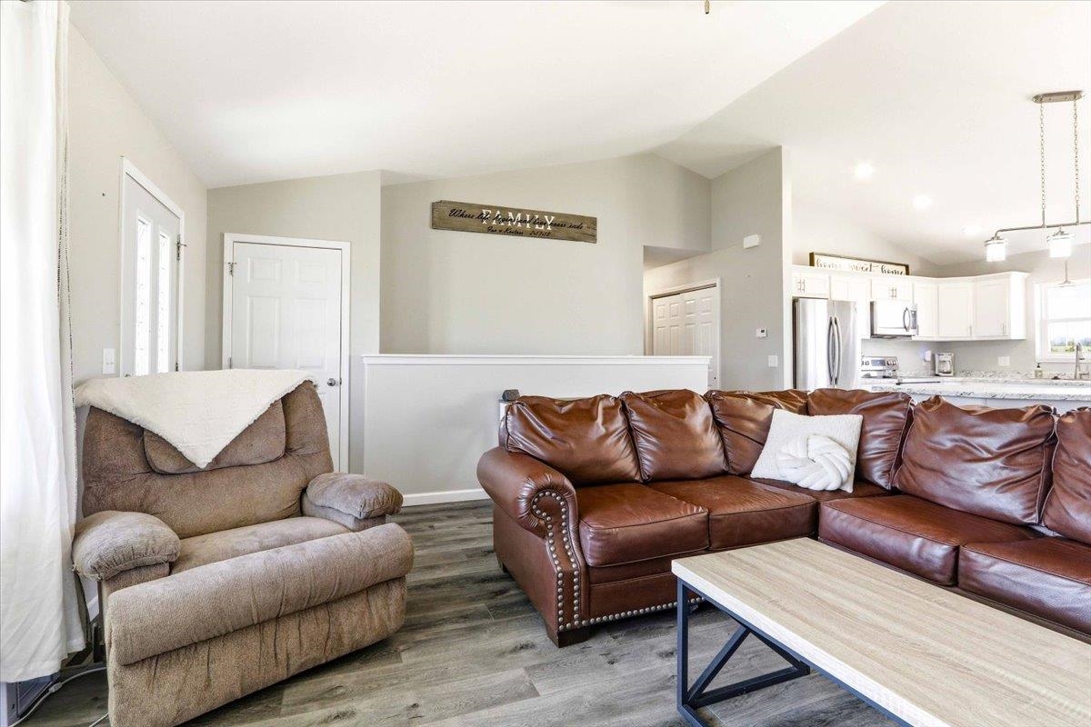 1421 21st Street Baraboo, WI 53913 - Photo 8 of 84