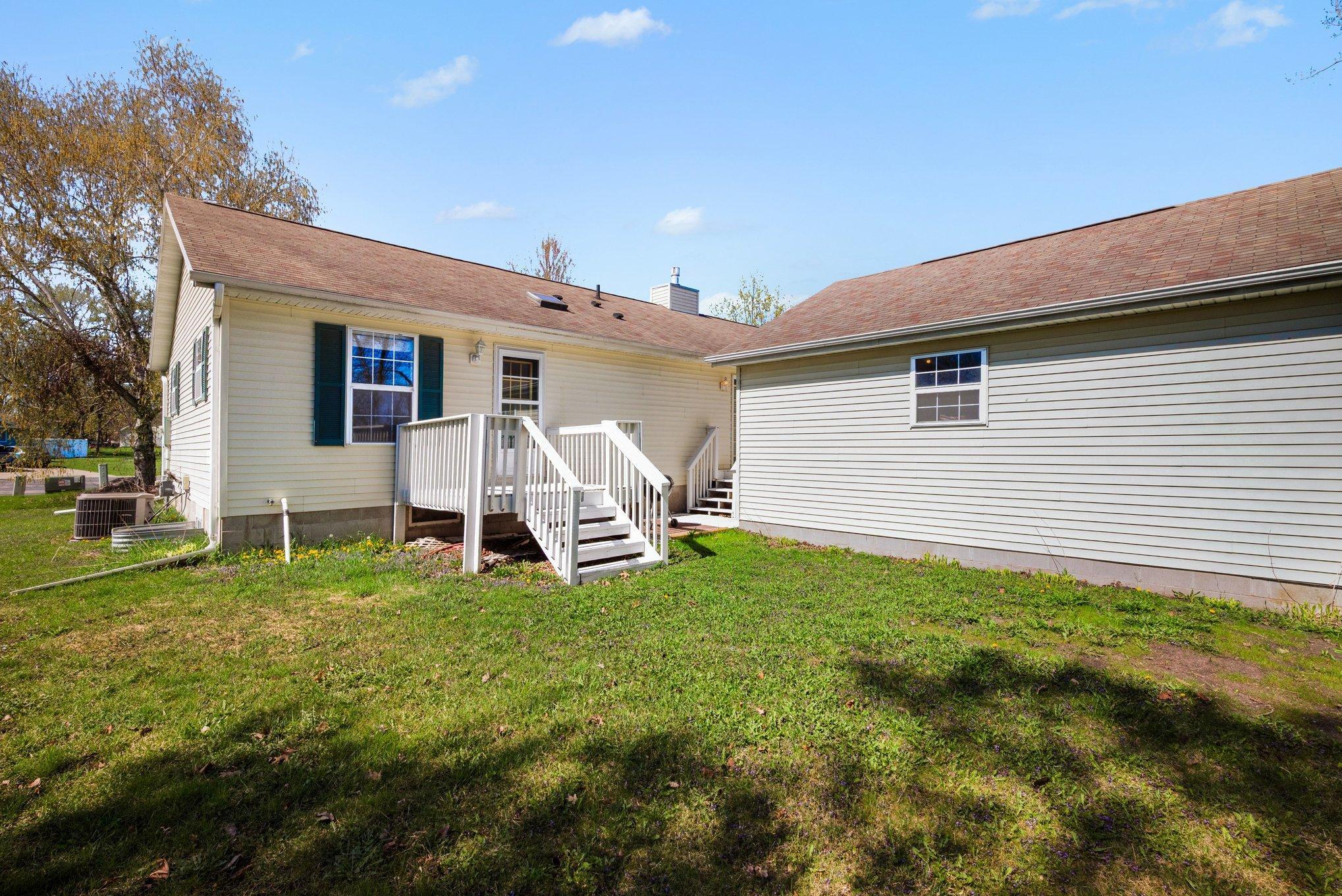 417 Countryside Drive Montgomery, MN 56069 - Photo 17 of 20