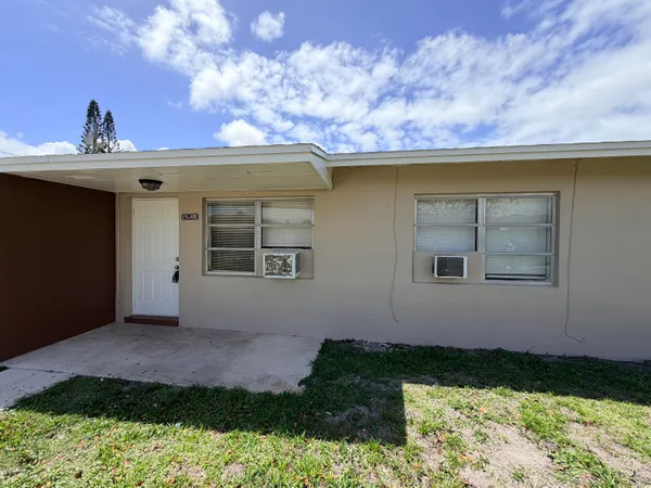 $1,300 | 2506 Ave F, Unit B, Fort Pierce, FL 34947