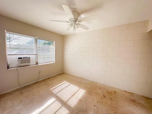 $1,300 | 2506 Ave F, Unit B, Fort Pierce, FL 34947