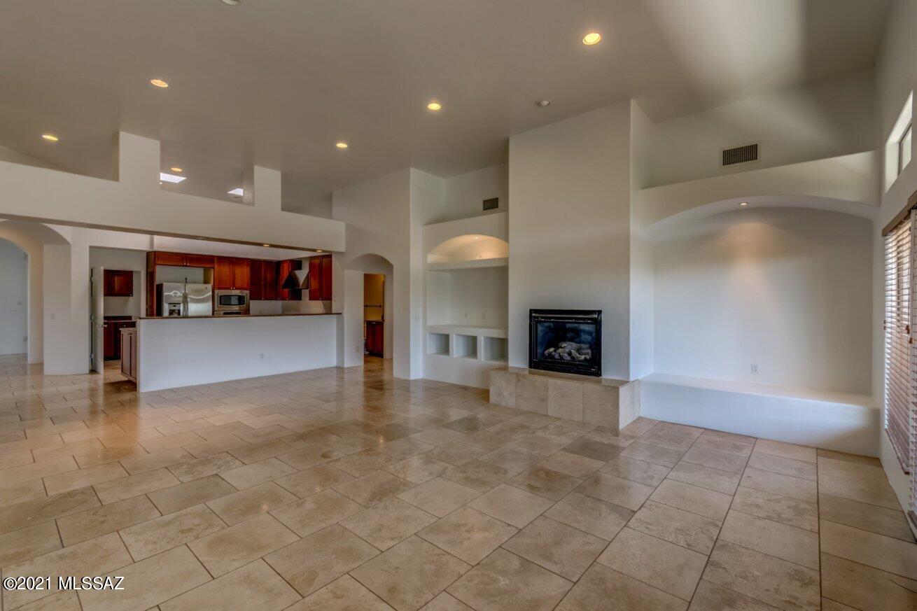 1065 West Panorama Road Tucson, AZ 85704 - Photo 15 of 38 Gallery Image 15