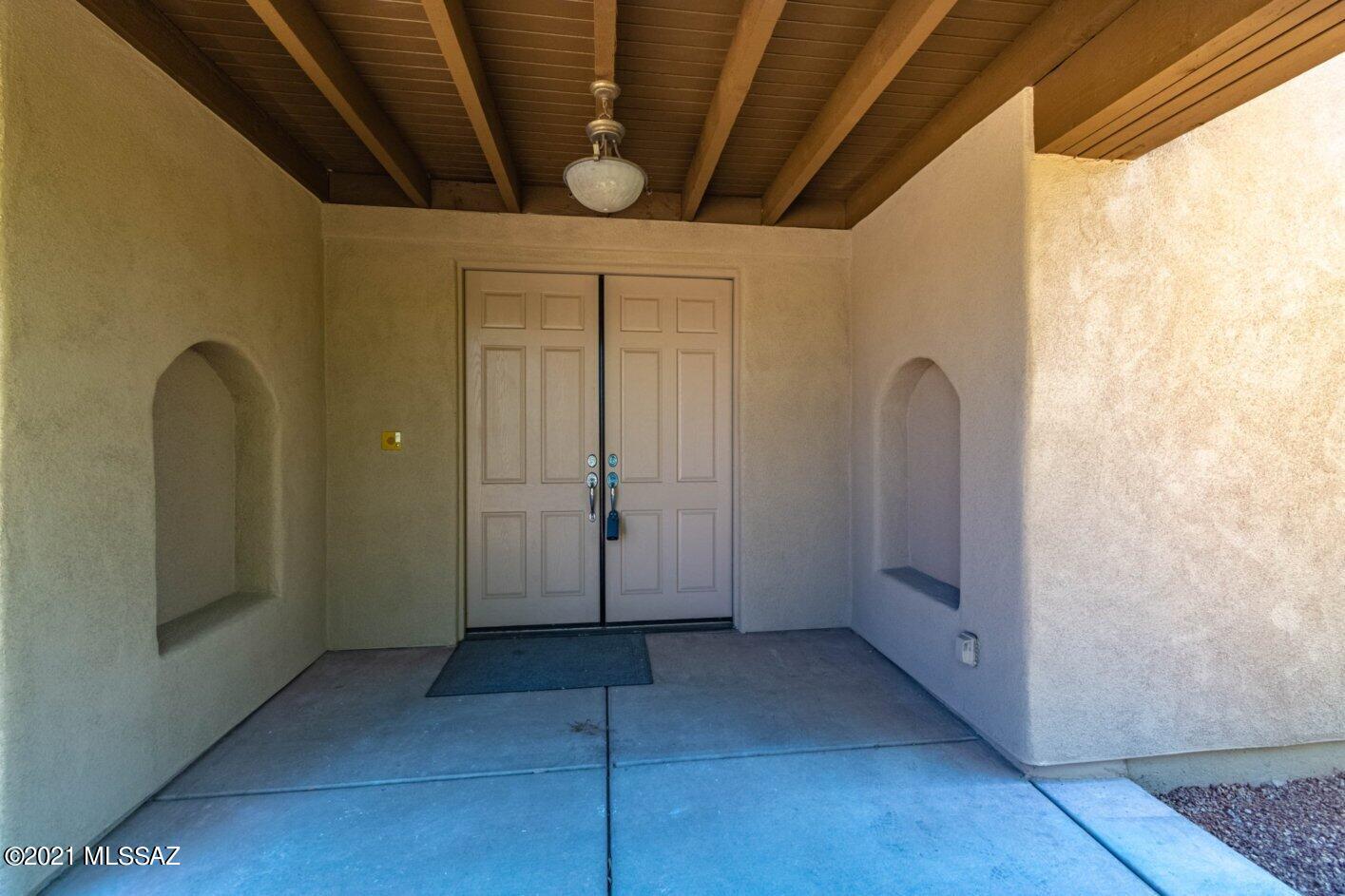 1065 West Panorama Road Tucson, AZ 85704 - Photo 3 of 38 Gallery Image 3