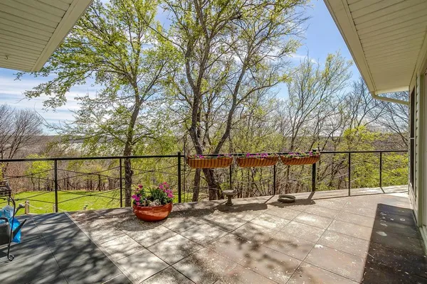 $865,000 | 292 Pam Drive, Chico, TX 76431