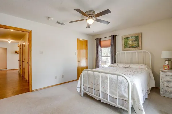 $865,000 | 292 Pam Drive, Chico, TX 76431