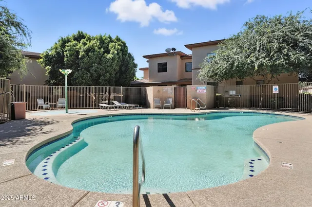 $435,000 | 3330 South Gilbert Road, Unit 2066, Chandler, AZ 85286
