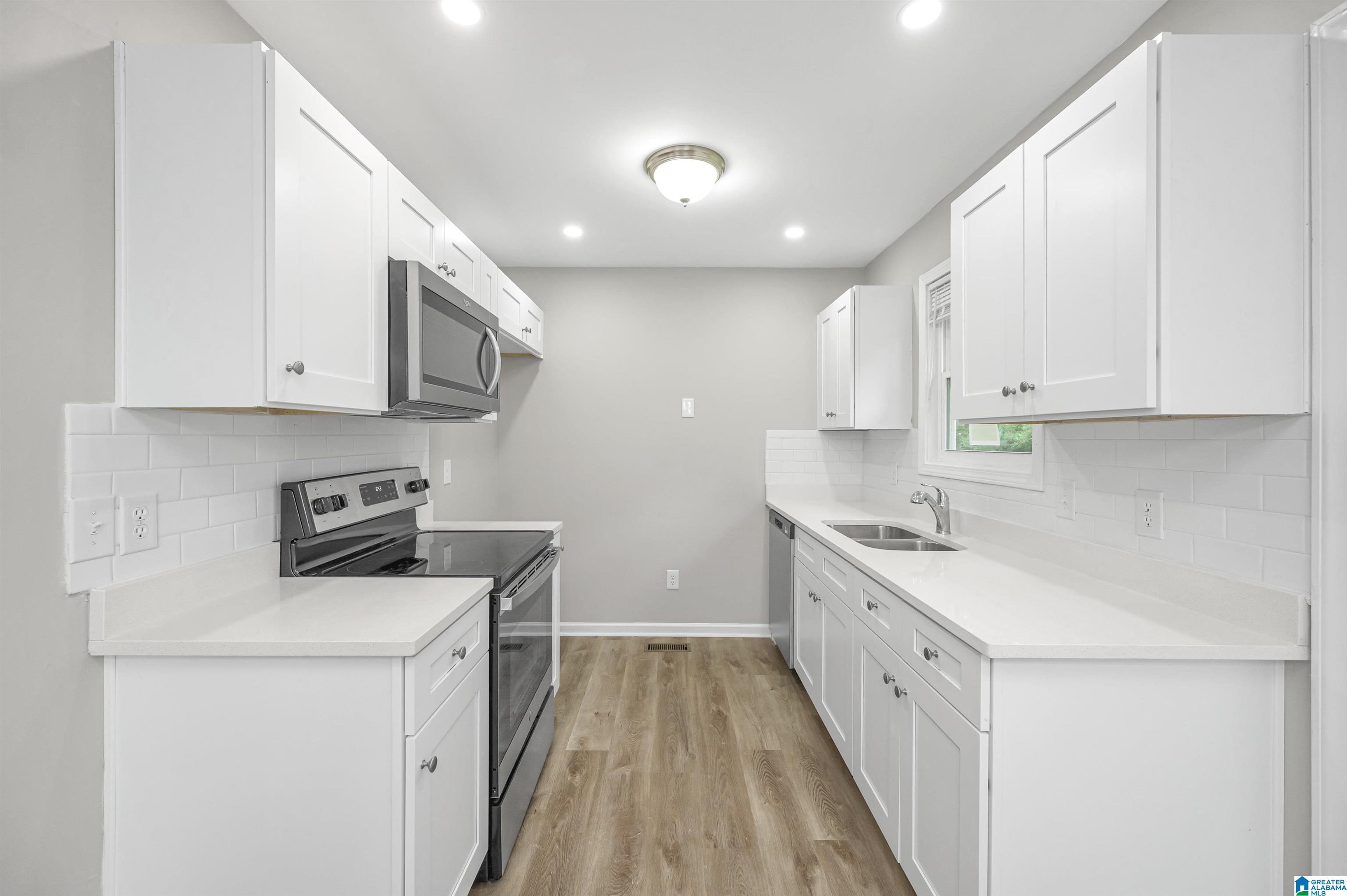 208 6th Street Docena, AL 35060 - Photo 8 of 24