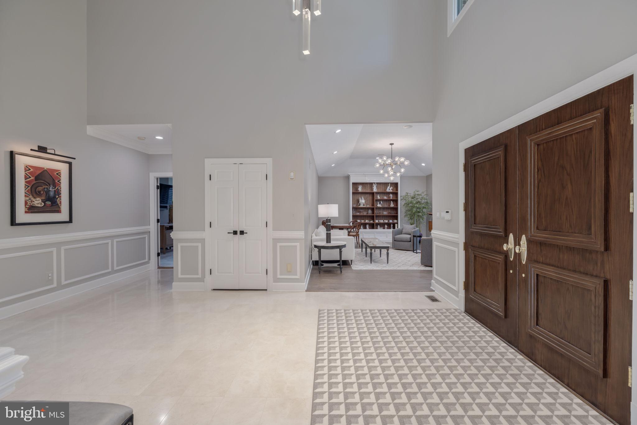 10011 Gary Road Potomac, MD 20854 - Photo 19 of 74 across entry towards Living Room