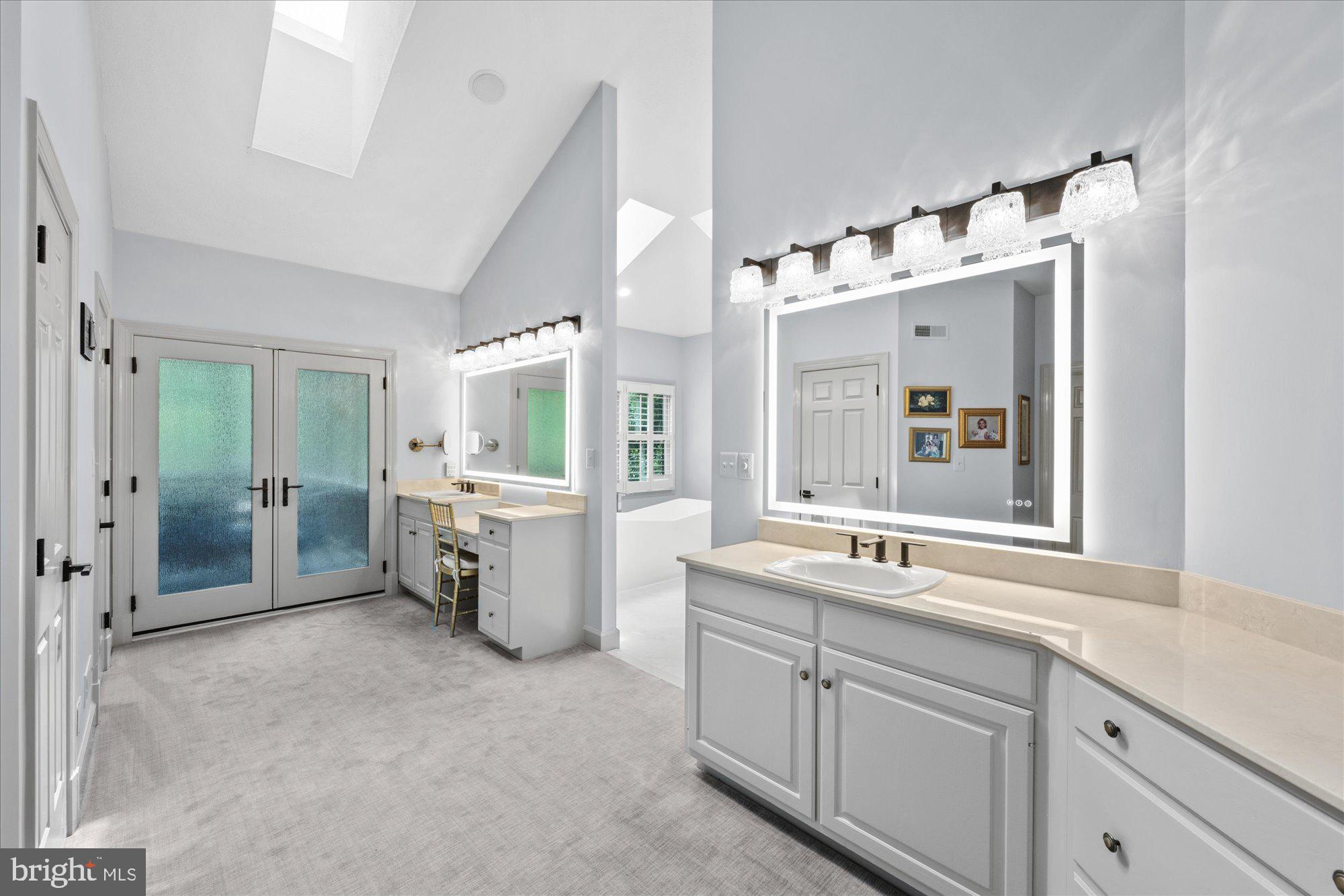 10011 Gary Road Potomac, MD 20854 - Photo 31 of 74 renovated 2024, dual vanities, 2walk in closets