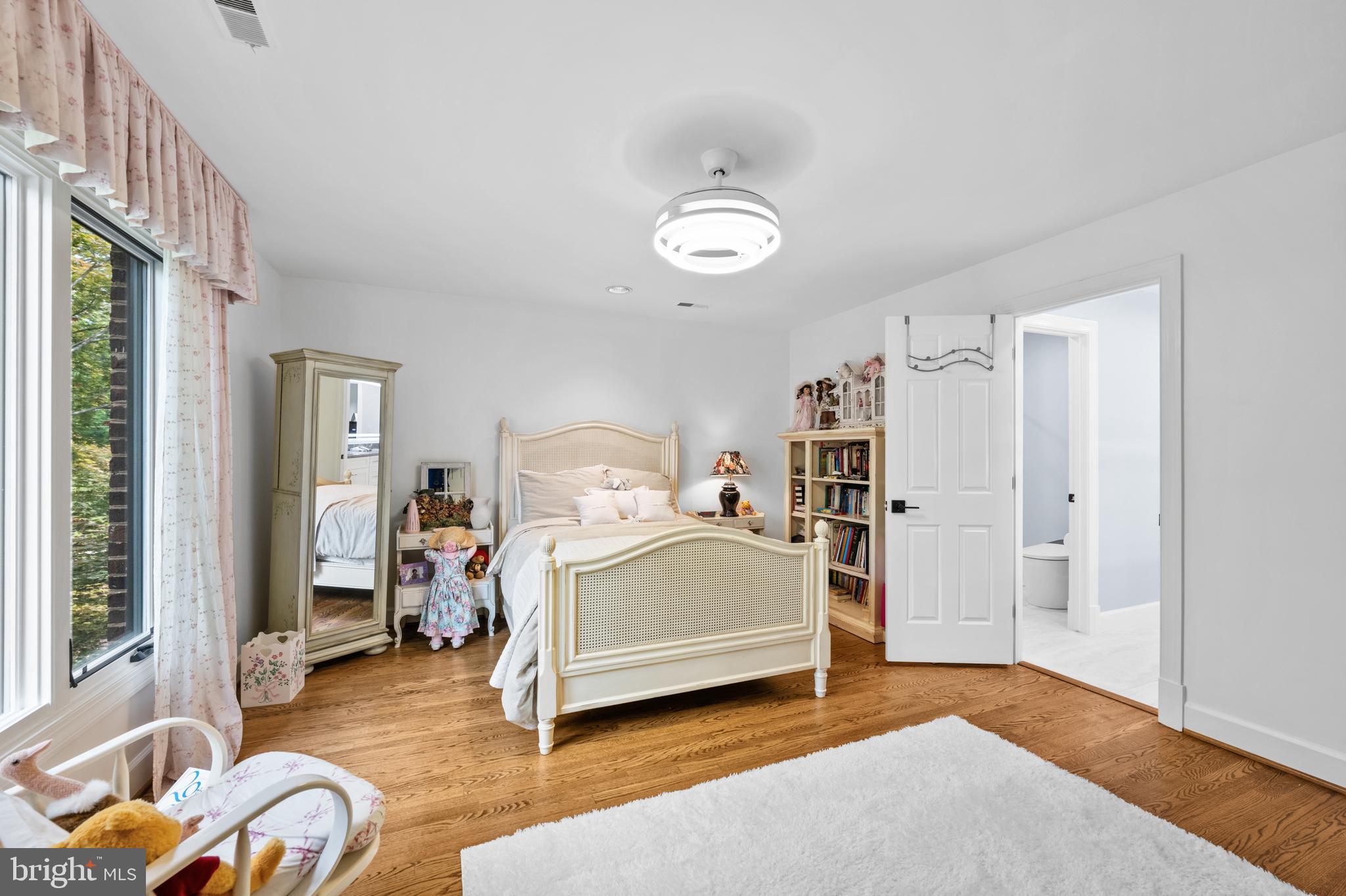 10011 Gary Road Potomac, MD 20854 - Photo 44 of 74