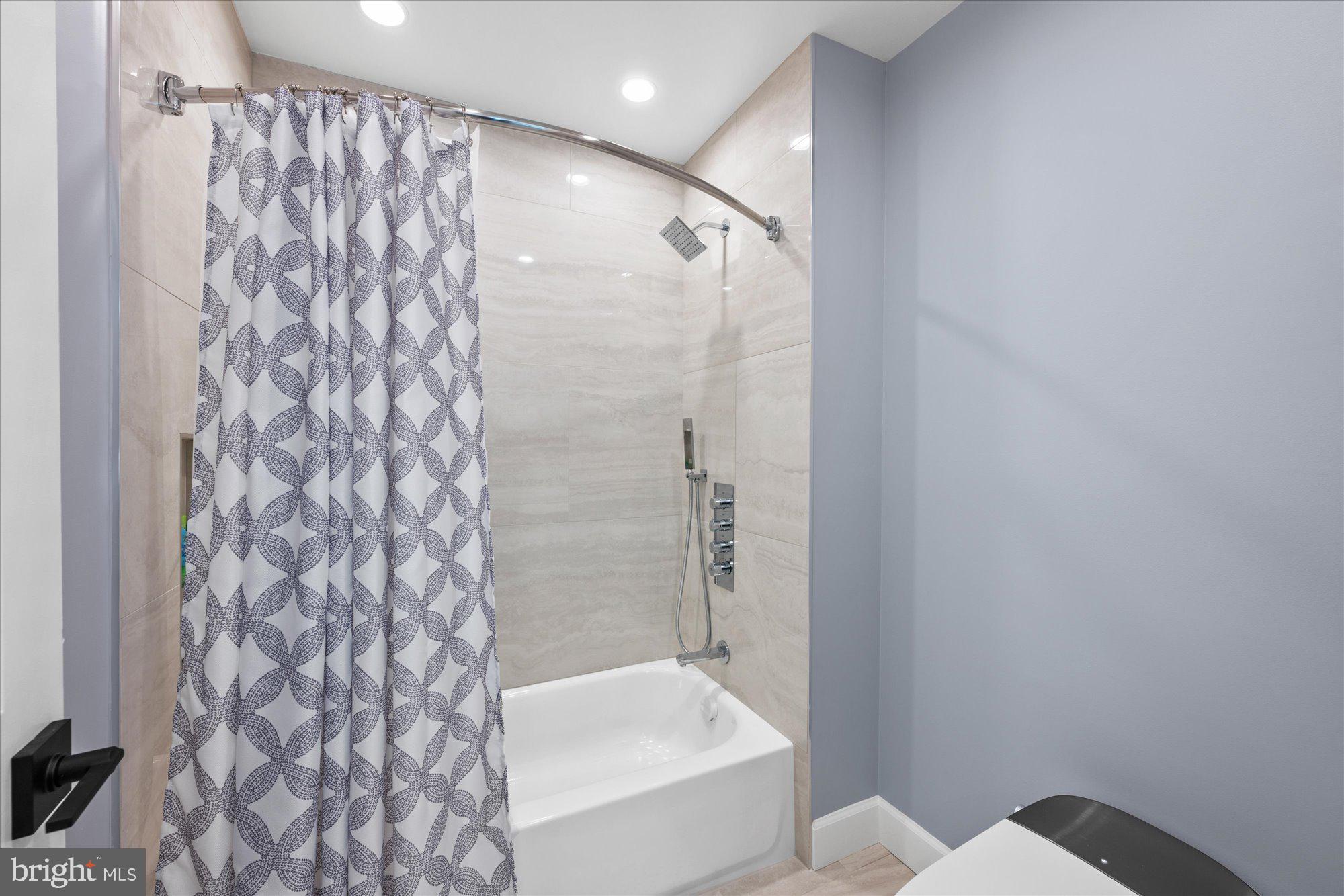 10011 Gary Road Potomac, MD 20854 - Photo 48 of 74