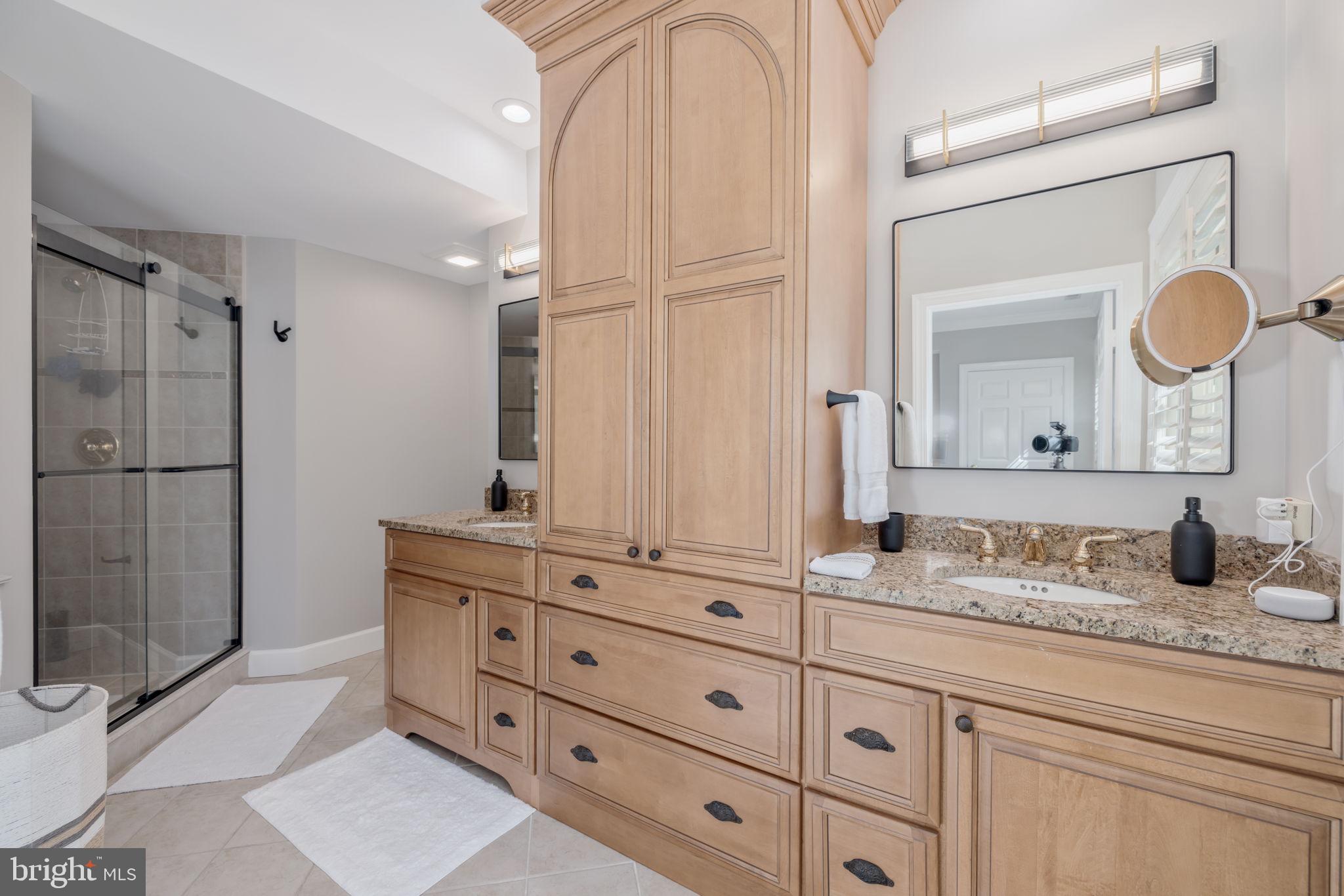 10011 Gary Road Potomac, MD 20854 - Photo 55 of 74 Lower Level Full Bath #6 en suite