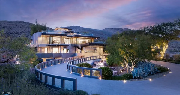 $29,500,000 | 9 Echo Peak Lane, Las Vegas, NV 89135