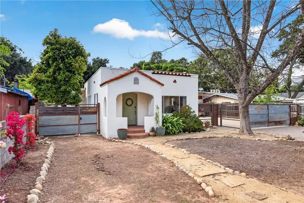 $3,800 | 223 South Padre Juan Avenue, Unit FRONT, Ojai, CA 93023