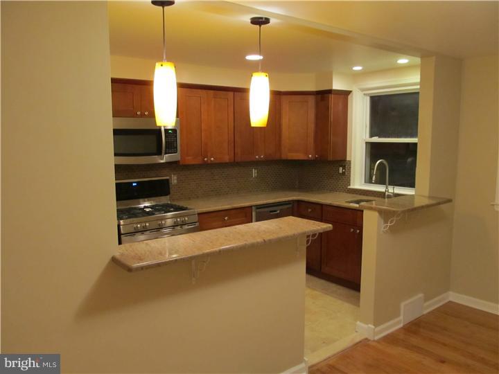 4086 West Ford Road Philadelphia, PA 19131 - Photo 6 of 23 Kitchen