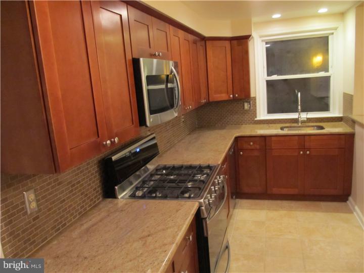 4086 West Ford Road Philadelphia, PA 19131 - Photo 7 of 23 Kitchen