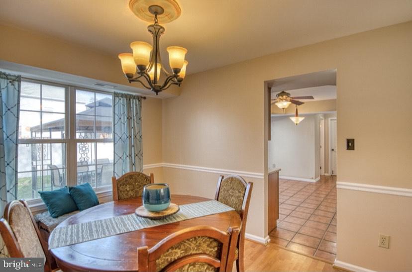 33 Country Club Road Pine Hill, NJ 08021 - Photo 5 of 19 Dining room