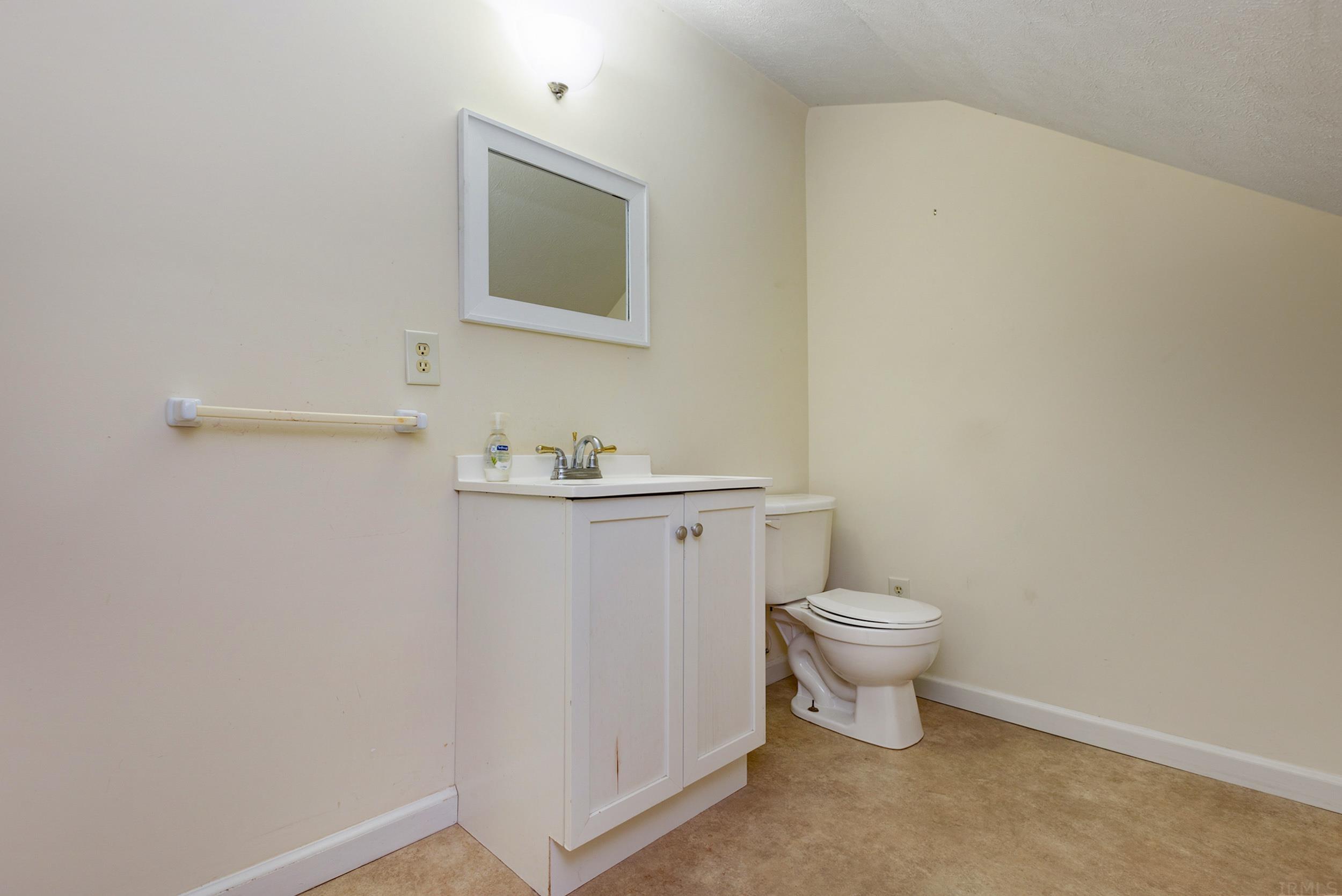 290 Goosetown Road Bedford, IN 47421 - Photo 15 of 35