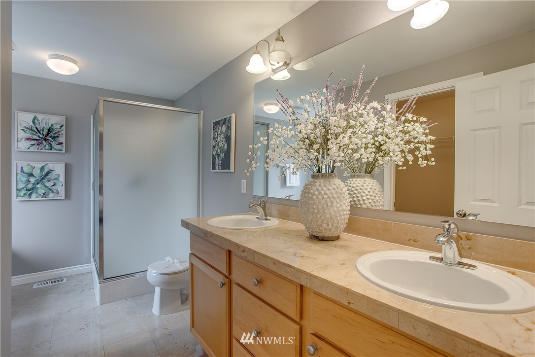 762 Shadow Place Northeast Renton, WA 98059 - Photo 14 of 23