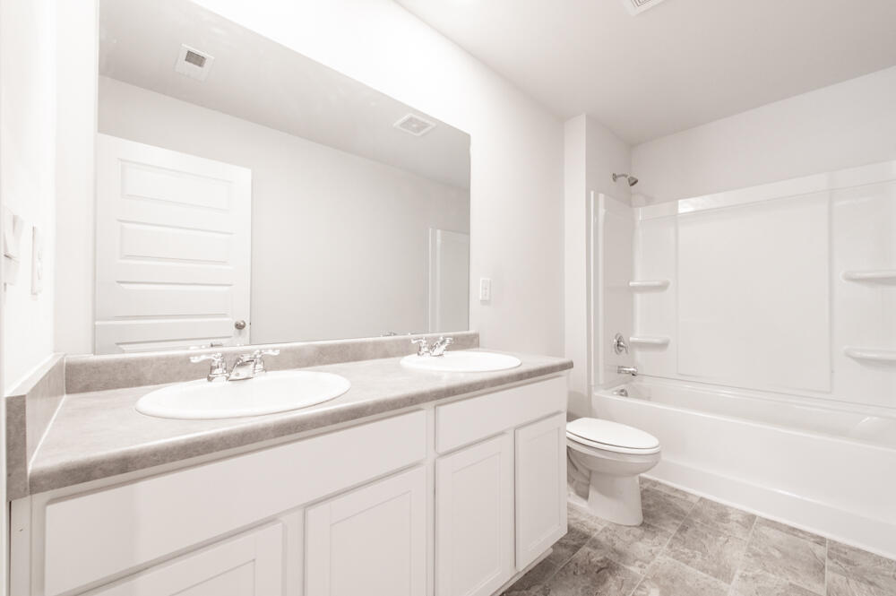 993 Raghorn Road Grovetown, GA 30813 - Photo 16 of 30 Full Bathroom!