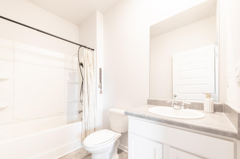 993 Raghorn Road Grovetown, GA 30813 - Photo 17 of 30 Full Bathroom!