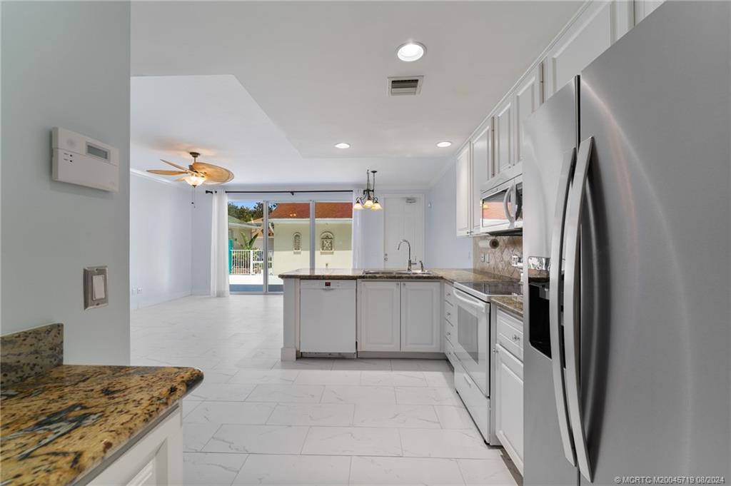 115 Andover Drive Jupiter, FL 33458 - Photo 16 of 36