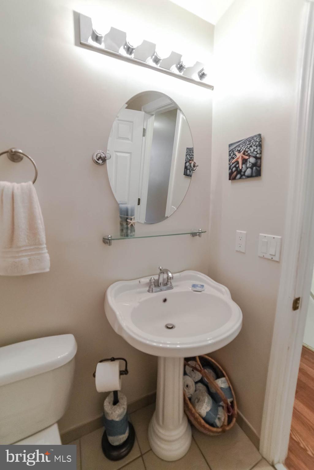 25855 Ricky Drive Hollywood, MD 20636 - Photo 30 of 49 Shared hall bath