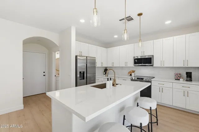 $555,000 | 1910 South Portland Avenue, Gilbert, AZ 85295