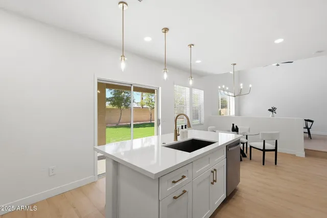 $555,000 | 1910 South Portland Avenue, Gilbert, AZ 85295