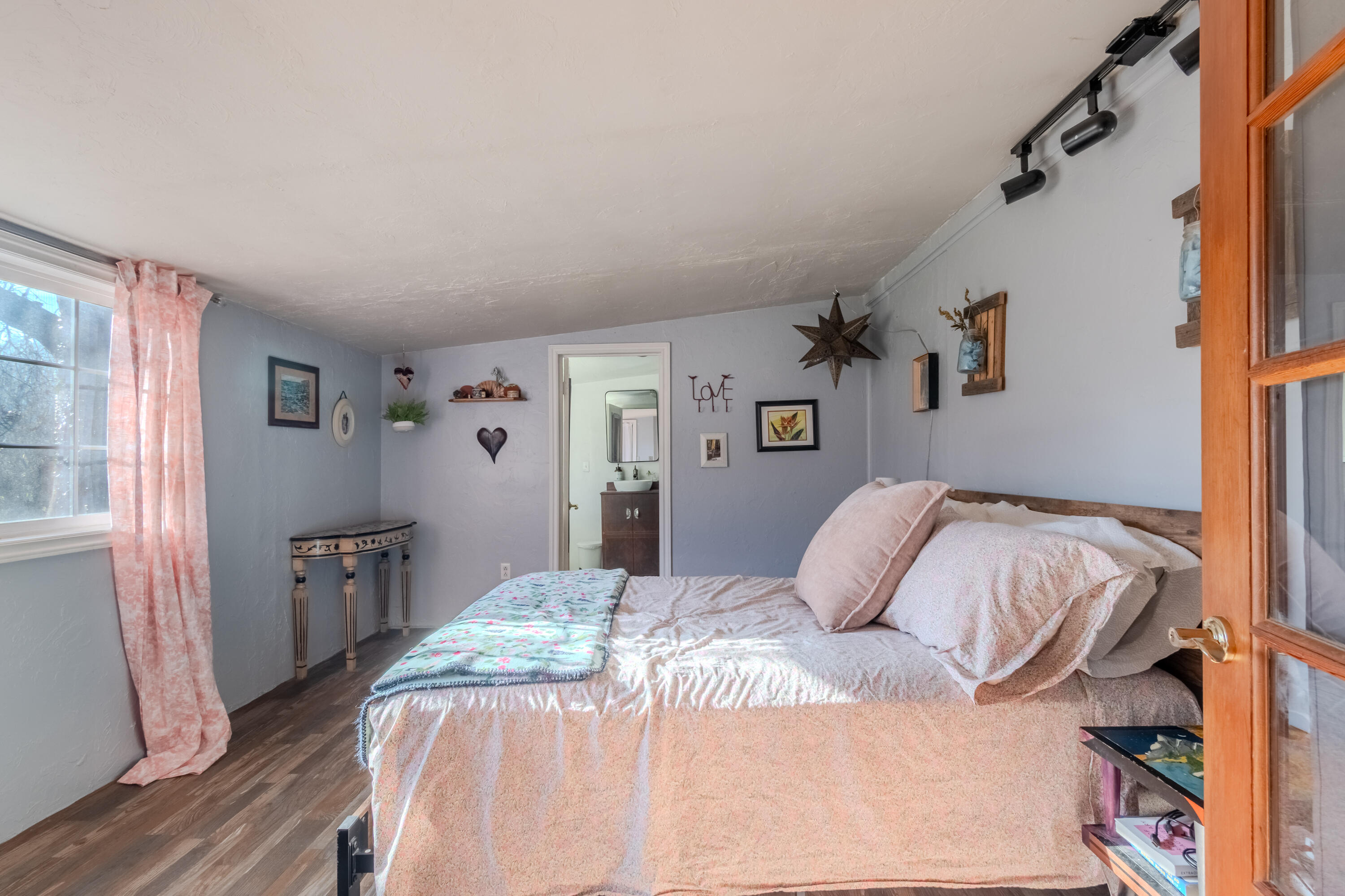 2441 South Stage Road Medford, OR 97501 - Photo 11 of 26 01-21