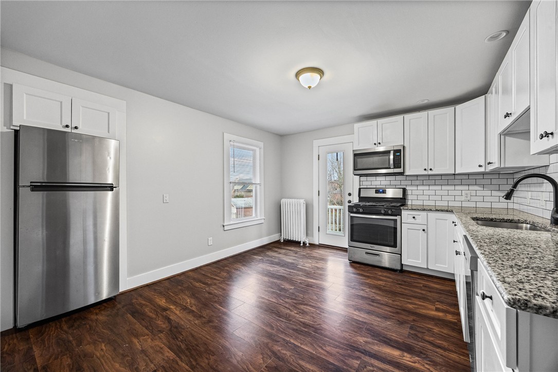 164 Laburnam Crescent Rochester, NY 14620 - Photo 4 of 20