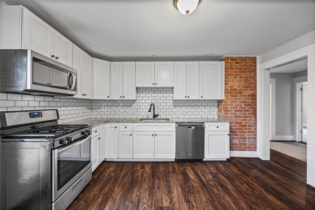 164 Laburnam Crescent Rochester, NY 14620 - Photo 5 of 20