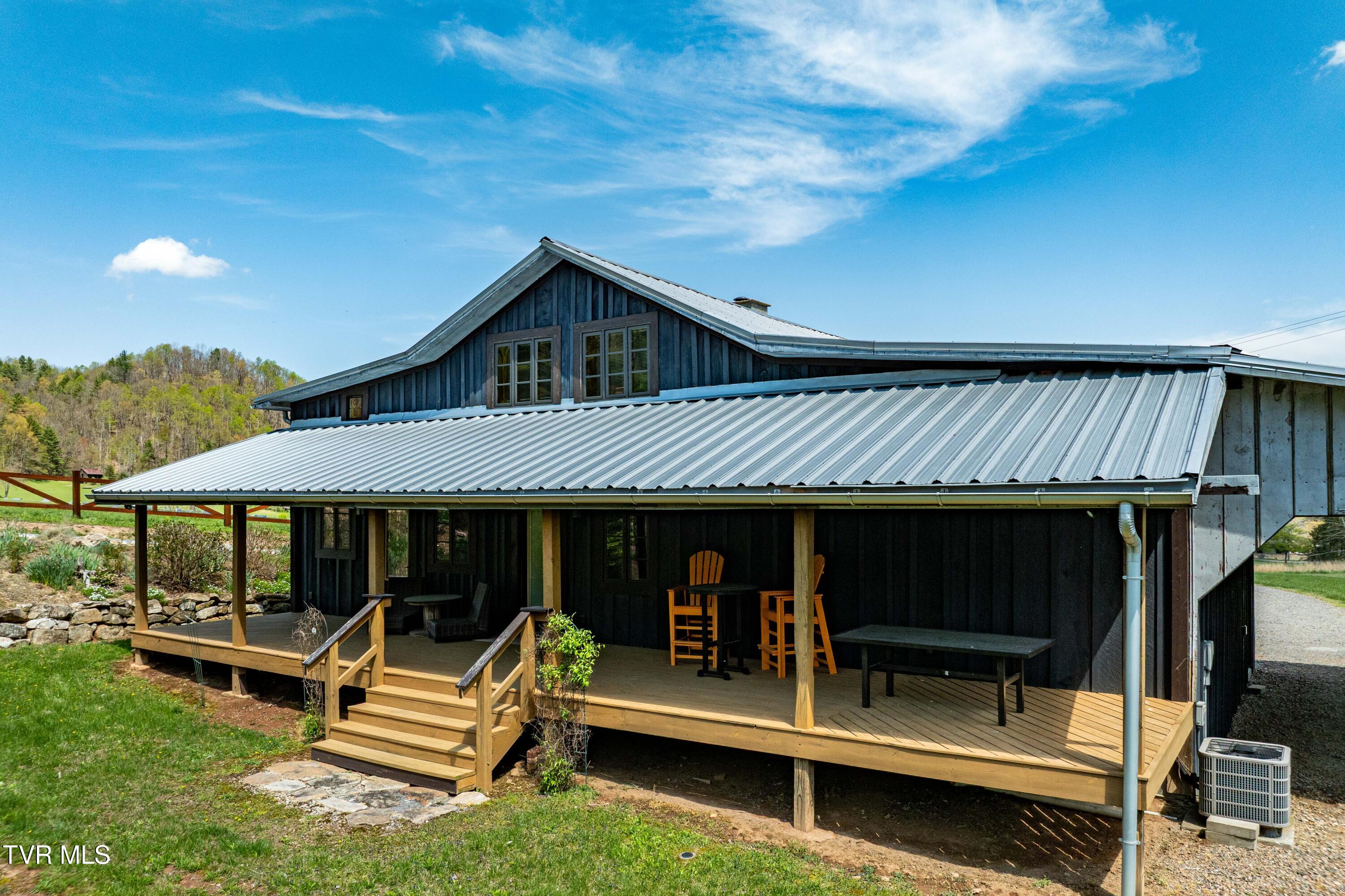 110 North River Lane Butler, TN 37640 - Photo 39 of 50 110 North River Shores (26 of 79)