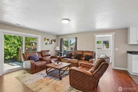 $474,000 | 9810 Northeast 3rd Street, Vancouver, WA 98664