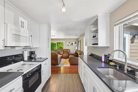 $474,000 | 9810 Northeast 3rd Street, Vancouver, WA 98664