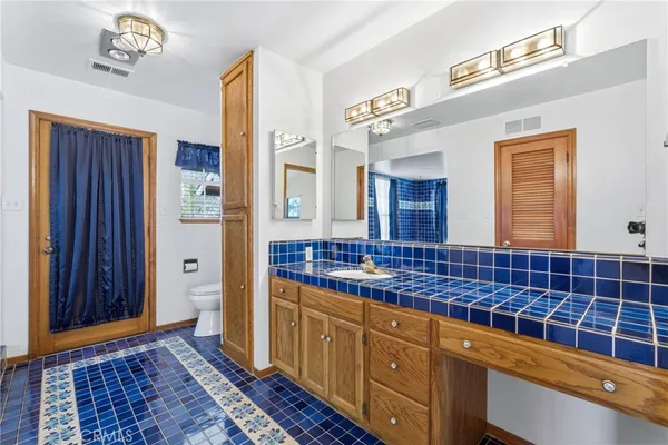 $1,150,000 | 7176 East Butler Avenue, Fresno, CA 93737