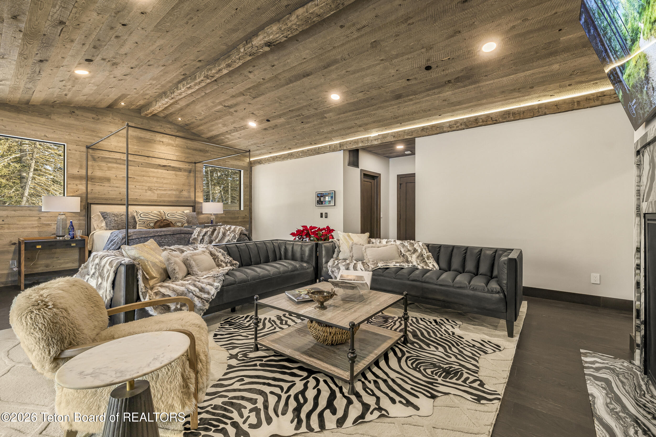 8910 Porter Loop Road Jackson, WY 83001 - Photo 29 of 79 Primary Suite with Vaulted Ceiling